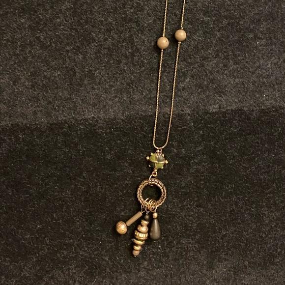 Vintage necklace and earrings set - Picture 5 of 9